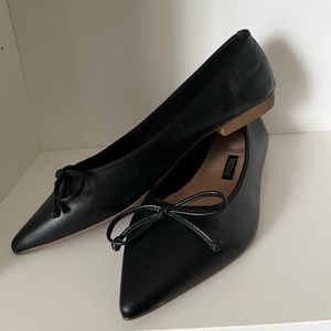 NWOT Kensie Magali flats 9M